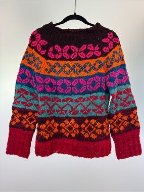 Hand knit BOHO wool sweater - small